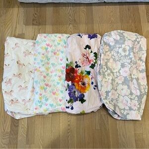 Bundle of 4 pottery barn crib sheets EUC